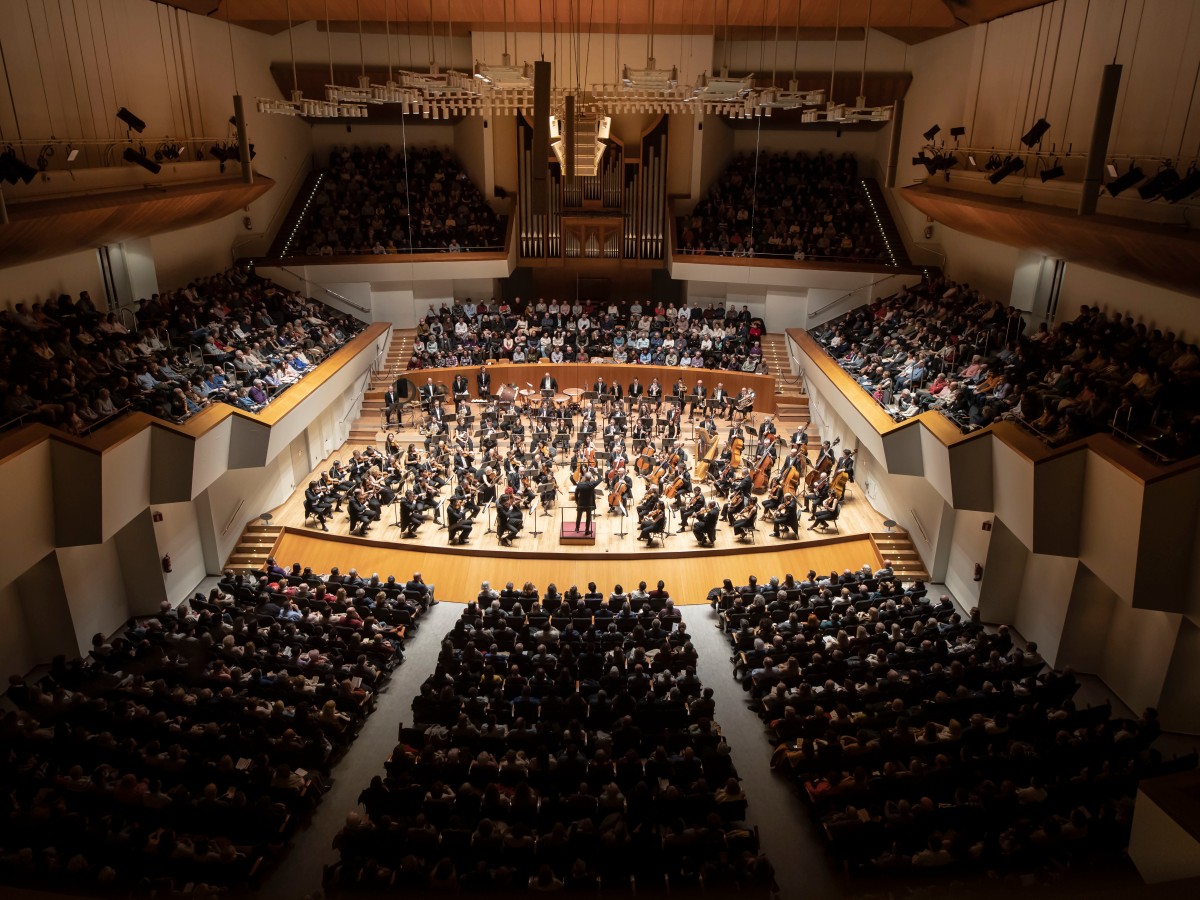 L’Orquestra de València triomfa amb una Quinta de Mahler desbordant